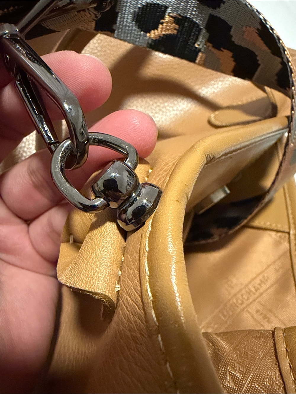Longchamp Tan Leather Top-Handle Tote - Picture 9 of 10